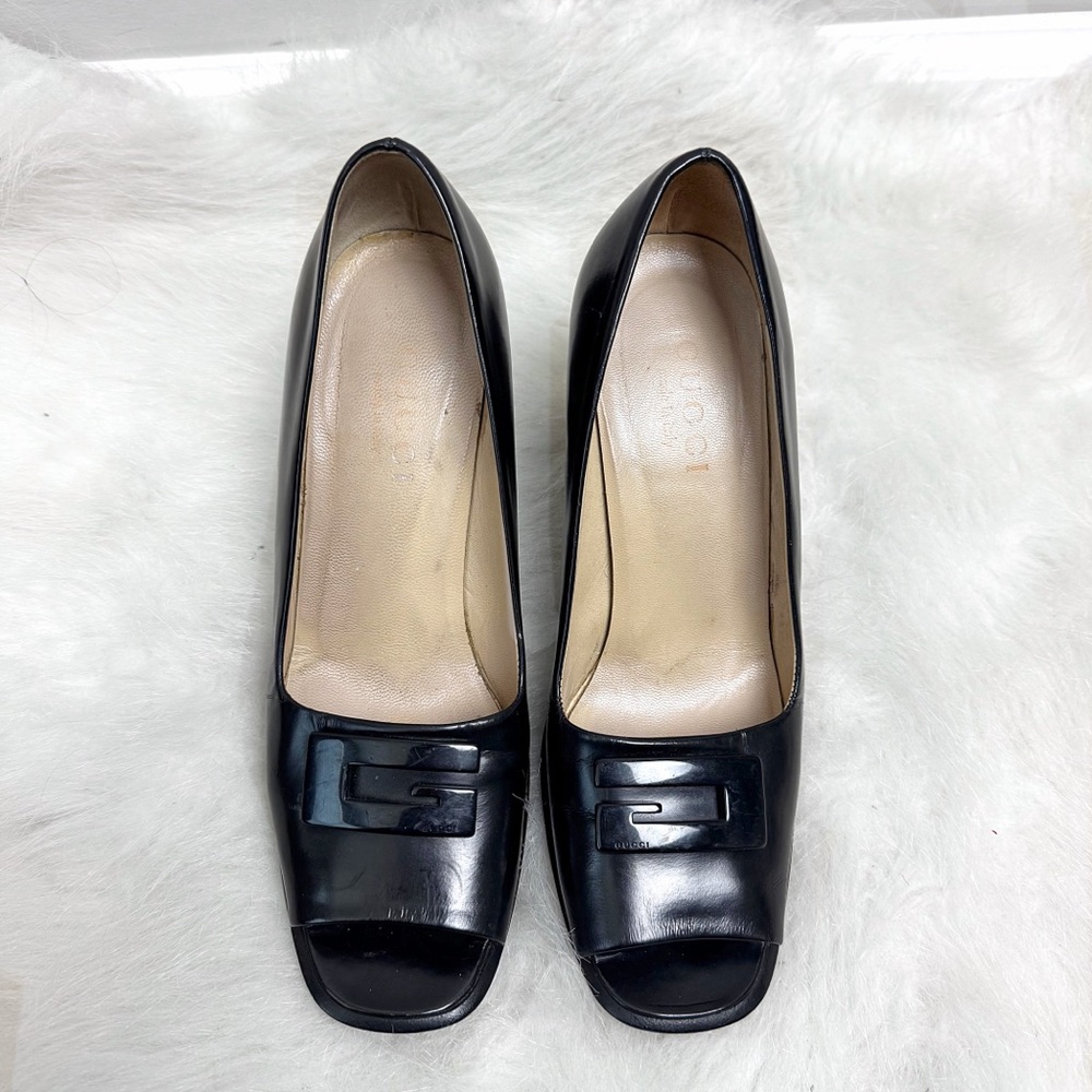 Gucci Interlock Peep Toe Leather Block Heel Pumps